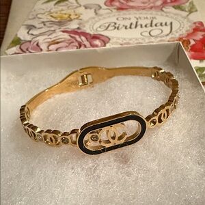 Fashion  Jewelry Elegant Gold Bracelet